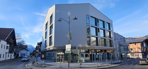 GÖTZENS ZENTRUM - G4 - Geschäftsräumlichkeit 