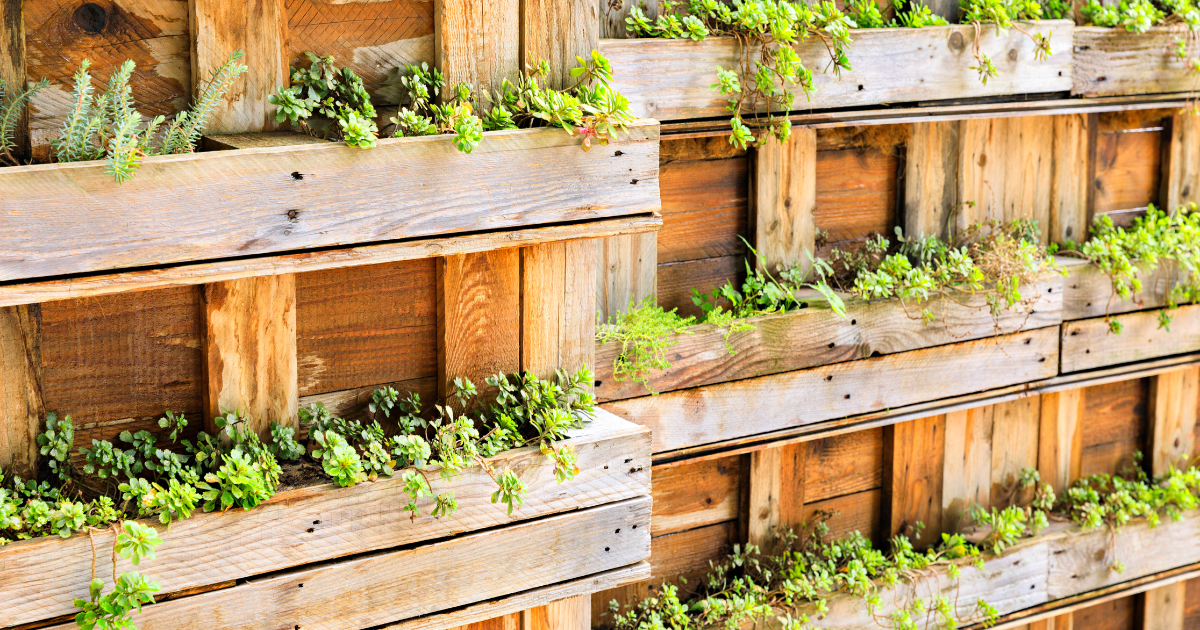 Das in Sachen Nachhaltigkeit beste Haus ist das, das nicht gebaut wird. Das zweitbeste ist das aus ökologischen Materialien gebaute und begrünte. Was nicht nur der Umwelt, sondern auch der Seele guttut.