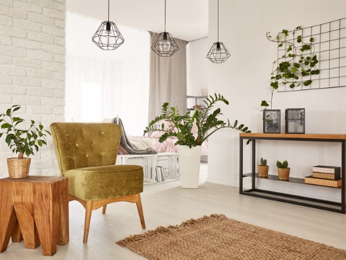 Wer denkt, dass Konsolen und Beistelltische überflüssige Möbel sind, hat weit gefehlt. Sie sind nicht nur schön anzusehen, sondern auch echt smart.