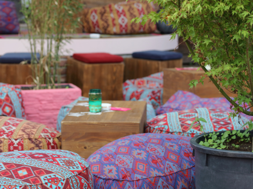 Diese Saison setzt auf kräftige Farben